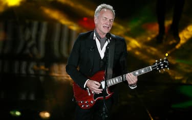 (KIKA) - SANREMO -Â Sting and Shaggy live at Sanremo 2018.

