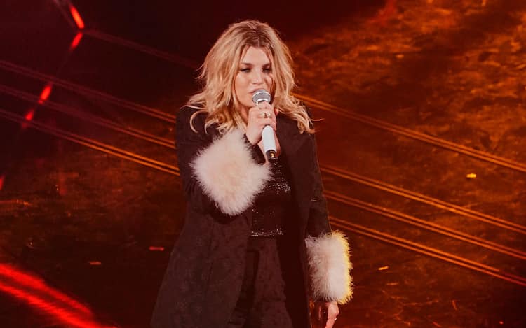 Emma Marrone In Concerto, Gli Spettacoli All'Arena Di Verona Diventano ...