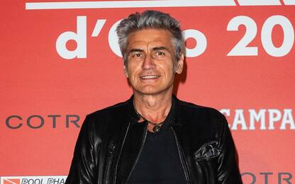 Ligabue presenta Ora e allora, tutti gli album in edicola