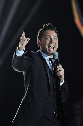 MONTE CARLO, MONACO - MAY 18:  Tiziano Ferro performs onstage during the World Music Awards 2010 at the Sporting Club on May 18, 2010 in Monte Carlo, Monaco.  (Photo by Pascal Le Segretain/Getty Images)