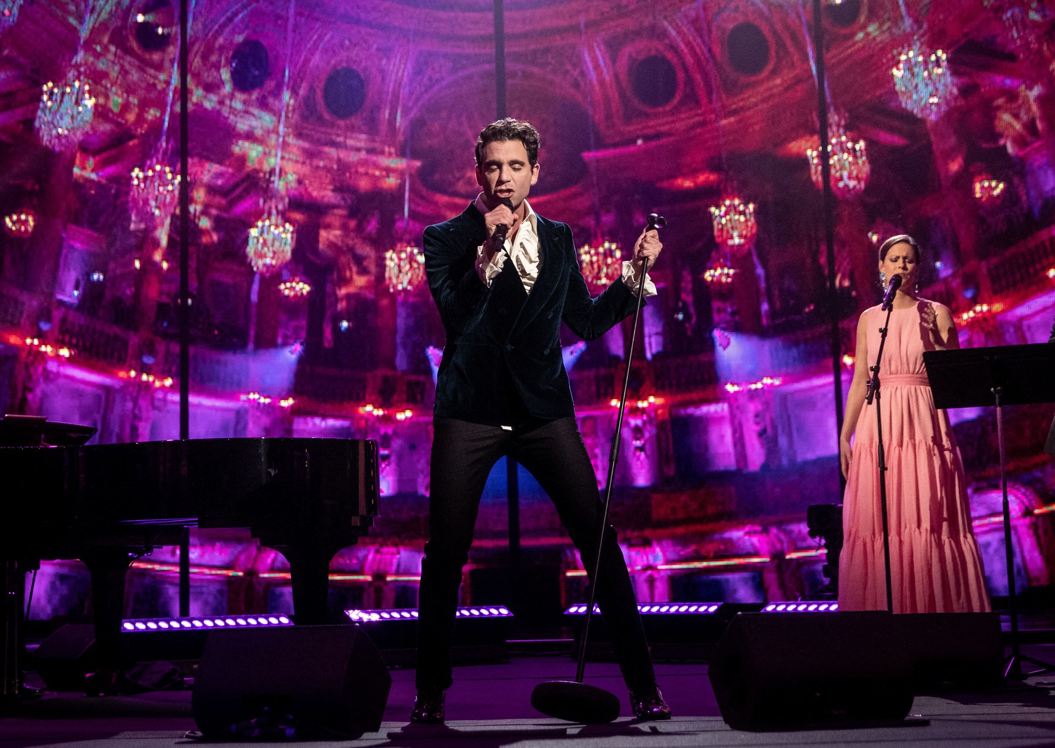 Mika concerto a Versailles nella magia dell'Opera Royal - Vimarsana News
