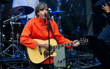 Bugo interrompe il concerto ad Ascoli Piceno e getta il microfono