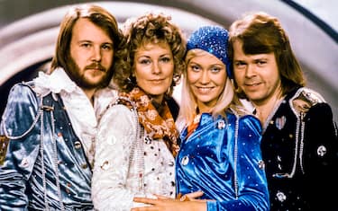 Picture taken in 1974 in Stockholm shows the Swedish pop group Abba with its members (L-R) Benny Andersson, Anni-Frid Lyngstad, Agnetha Faltskog and Bjorn Ulvaeus posing after winning the Swedish branch of the Eurovision Song Contest with their song "Waterloo". - Sweden's legendary disco group ABBA announced on April 27, 2018 that they have reunited to record two new songs, 35 years after their last single. The quartet split up in 1982 after dominating the disco scene for more than a decade with hits like "Waterloo", "Dancing Queen", "Mamma Mia" and "Super Trouper". (Photo by Olle LINDEBORG / TT News Agency / AFP) / Sweden OUT        (Photo credit should read OLLE LINDEBORG/AFP via Getty Images)