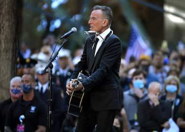 epa09461338 Bruce Springsteen performs at the National 9/11 Memorial and Museum ceremony commemorating  the 20th anniversary of the 9/11 attacks on the World Trade Center, in New York, USA, 11September 2021.  EPA/ED JONES / POOL