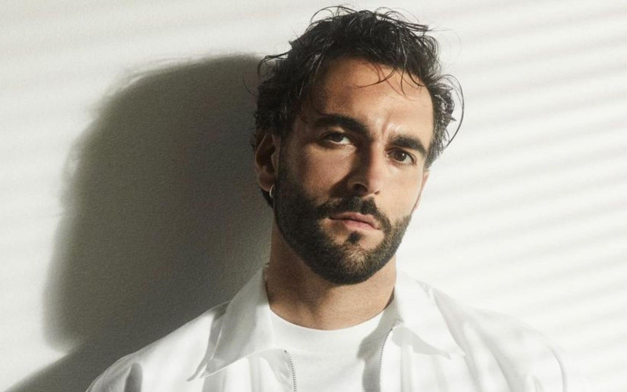 Marco Mengoni in search of himself and his roots in the new album Materia (Terra)