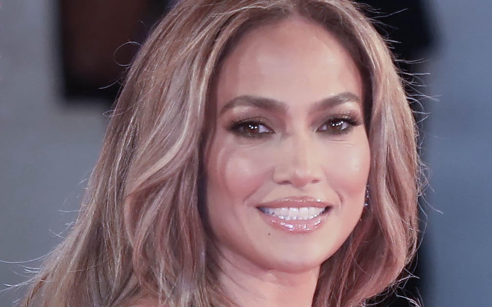 Jennifer Lopez, released the videoclip of the new single On My Way