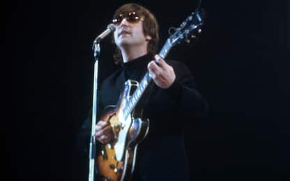 Beatles, all'asta gli NFT di oggetti di John Lennon
