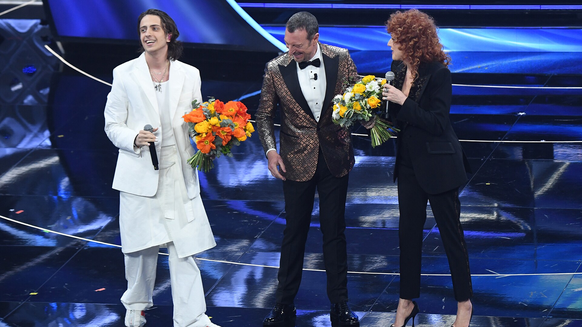 Sanremo 2022 Sangiovanni Tutto Il Resto Si Ferma E Cè Solo La