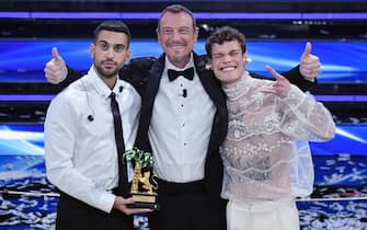 Italian singers Blanco & Mahmood pose with the prize together with Sanremo Festival host and artistic director, Amadeus (C), after winning the 72nd Sanremo Italian Song Festival, Sanremo, Italy, 05 February 2022. The music festival runs from 01 to 05 February 2022. ANSA/ETTORE FERRARI