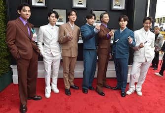 LAS VEGAS, NEVADA - APRIL 03: (L-R) V, Suga, Jin, Jungkook, RM, Jimin and J-Hope of BTS attend the 64th Annual GRAMMY Awards at MGM Grand Garden Arena on April 03, 2022 in Las Vegas, Nevada. (Photo by Lester Cohen/Getty Images for The Recording Academy)