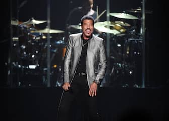 NEW YORK, NY - AUGUST 19:  Lionel Richie performs in Concert at Madison Square Garden on August 19, 2017 in New York City.  (Photo by Nicholas Hunt/Getty Images)
