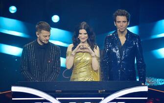 trio host  finale Eurovision 2022