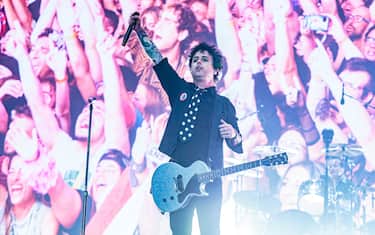 MILAN, ITALY - JUNE 15: Billie Joe Armstrong of Green Day performs at Ippodromo SNAI La Maura during the I-Days Festival on June 15, 2022 in Milan, Italy. (Photo by Sergione Infuso/Corbis via Getty Images)