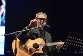 PALAPARTENOPE, NAPLES, NAPOLI, ITALY - 2017/03/18: Nino Buonocore during the show ""Je sto vicino a te 3" show in memory of Pino Daniele. (Photo by Paola Visone/Pacific Press/LightRocket via Getty Images)