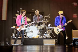 MILAN, ITALY - JUNE 21: Ronnie Wood, Steve Jordan and Keith Richards of The Rolling Stones perform at Stadio San Siro on June 21, 2022 in Milan, Italy. (Photo by Sergione Infuso/Corbis via Getty Images)