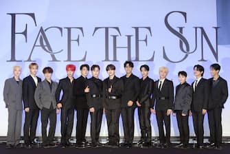SEOUL, SOUTH KOREA - MAY 27: SEVENTEEN attends SEVENTEEN's 4th Album 'Face the Sun' Release Press Conference at Conrad Seoul Grand Ballroom on May 27, 2022 in Seoul, South Korea. (Photo by The Chosunilbo JNS/Imazins via Getty Images)