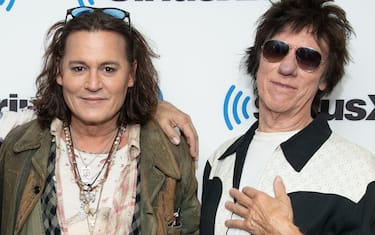 NEW YORK, NEW YORK - OCTOBER 12: (L-R) Steven Van Zandt, Johnny Depp and Jeff Beck visit the SiriusXM Studios in New York for a SiriusXM Town Hall in support of Jeff Beck and Johnny Deppâ  s album '18' on October 12, 2022 in New York City. (Photo by Noam Galai/Getty Images for SiriusXM)