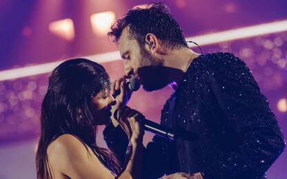 Cesare Cremonini ed Elisa hanno pubblicato due duetti live