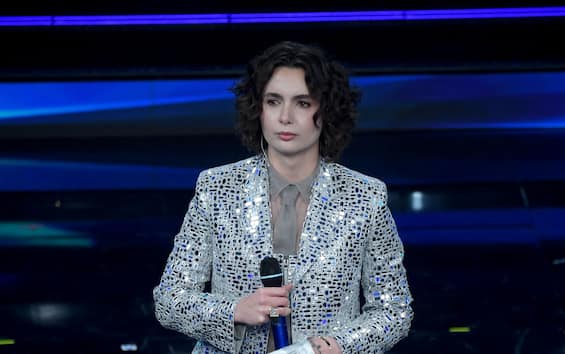 Madame investigated for fake vaccine, controversy over presence in Sanremo and New Year’s Concert