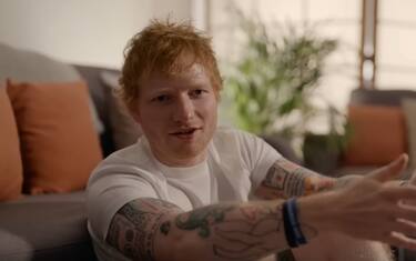 Ed Sheeran - Oltre la musica, trailer della docuserie sul cantautore