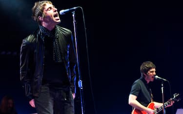 LONDON, UNITED KINGDOM - OCTOBER 16: Liam (L) and Noel Gallagher from English rock band Oasis, live on stage at Wembley Arena, London, October 16, 2008.  (Photo by Will Ireland/Classic Rock Magazine/Future Publishing via Getty Images)