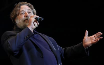 Russell Crowe in concerto a Catanzaro per i 20 anni del Magna Graecia 