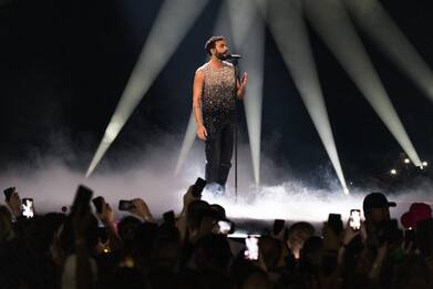Eurovision Song Contest 2023, Marco Mengoni sul palco la prima sera