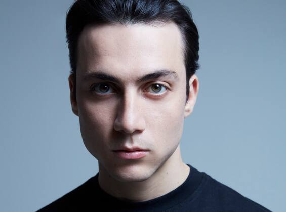 Matteo Paolillo, waiting for “Mare Fuori” takes us into his life with the album “Come Te”
