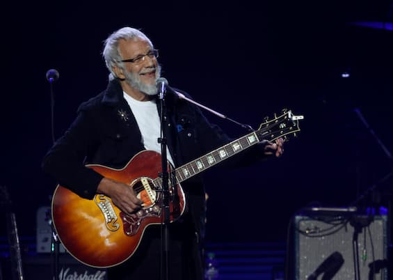 Yusuf / Cat Stevens returns live: “A better world?  It depends on all of us.”  INTERVIEW