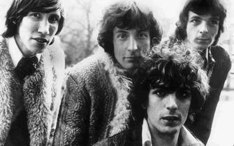 UNITED KINGDOM - JUNE 01: The English group PINK FLOYD in a full psychedelic period.  From left to right : Roger WATERS, singer and bass guitar player, Nick MASON, drummer, Syd BARRET, guitarist and Richard WRIGHT at the keyboards.  It was in June 1967 that the group made its second 45, SEE EMILY PLAY.  (Photo by Keystone-France/Gamma-Keystone via Getty Images)