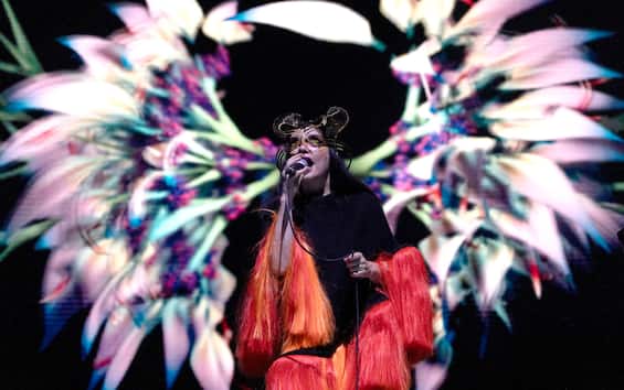 Björk’s Cornucopia Tour arrives in Milan on September 12th and in Bologna on September 23rd