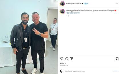 Gigi D'Alessio, la foto col figlio del boss dopo il concerto a Bari