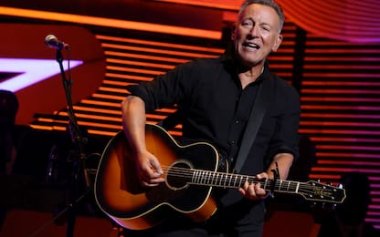 Bruce Springsteen torna sul palco dopo il rinvio dei concerti. VIDEO