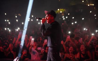 Geolier annuncia un grande concerto allo Stadio Maradona di Napoli