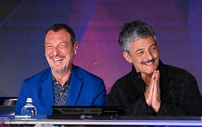 Sanremo 2024, Amadeus: "Se arrivano trattori saliranno sul palco"