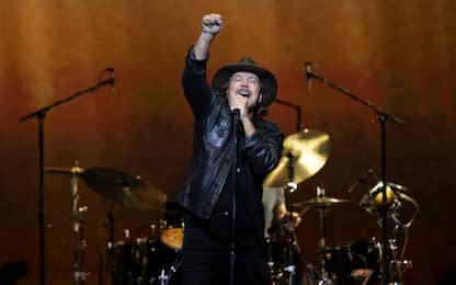Eddie Vedder su concerti Pearl Jam cancellati: "Visto morte in faccia"