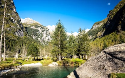 Musica nell'aria, arte e natura si fondono nella Val di Mello