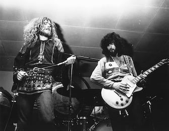 Led Zeppelin 1971 Robert Plant and Jimmy Page    (Photo by Chris Walter/WireImage)