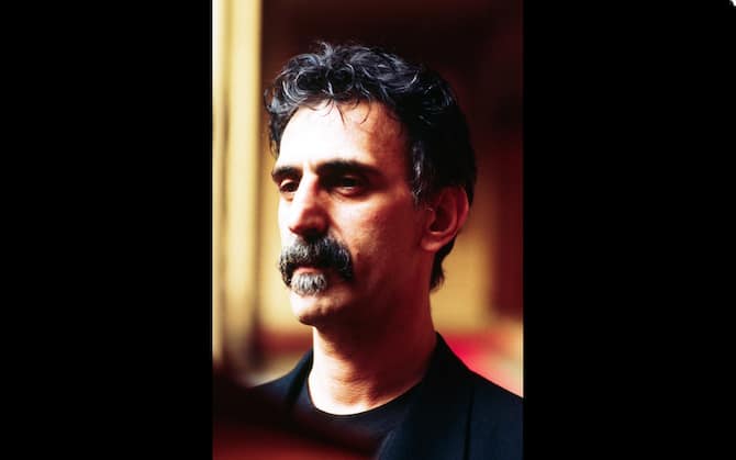 Frank Zappa nacque 80 anni fa: la storia della vita del musicista in 8 album