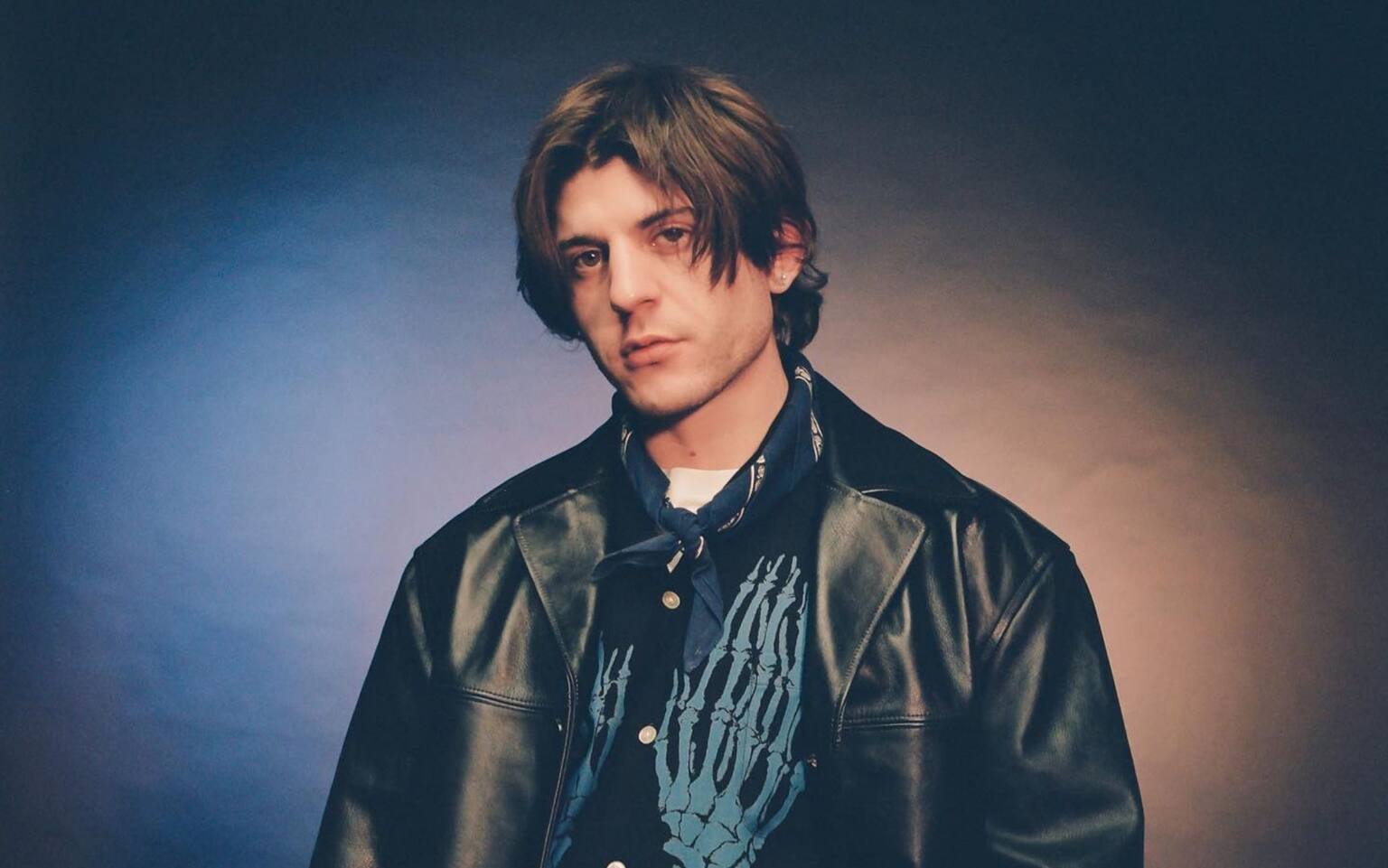 I Cantanti Di Sanremo 2022 Rkomi Sul Palco Dell Ariston Con La Canzone 