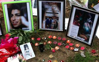 da carolina supino - AMY WINEHOUSE: TRA I FAN A CAMDEN SQUARE