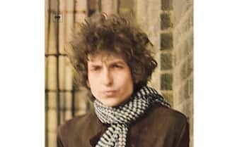 Bob Dylan ritratto nella copertina dell'album Blonde on Blonde del 1966