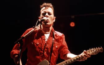 Joe Strummer, the former leader of the Clash died 20 years ago: the stages of his career.  PHOTO