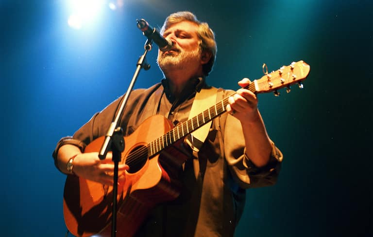 Francesco Guccini In Concerto In Piazza Maggiore A Bologna, Quarant ...