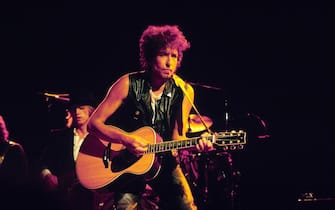 AUSTRALIA - JANUARY 01:  Photo of Bob DYLAN; performing live onstage  (Photo by Bob King/Redferns)