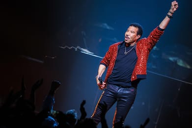 I 75 anni di Lionel Richie, le sue canzoni più famose