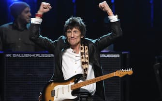 CLEVELAND, OH - APRIL 14:  Inductee Ron Wood of Faces performs on stage during the 27th Annual Rock And Roll Hall Of Fame Induction Ceremony at Public Hall on April 14, 2012 in Cleveland, Ohio.  (Photo by Michael Loccisano/Getty Images)