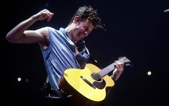 epa07465575 Canadian artist Shawn Mendes performs on stage during his concert in Barcelona, Catalonia, north eastern Spain, 26 March 2019, on occasion of his world tour.  EPA/Quique Garcia