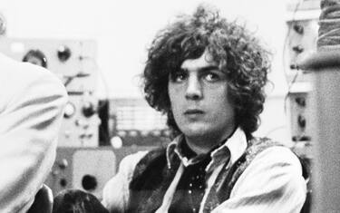 75 anni fa nasceva Syd Barrett, il "diamante pazzo", fondatore dei Pink Floyd