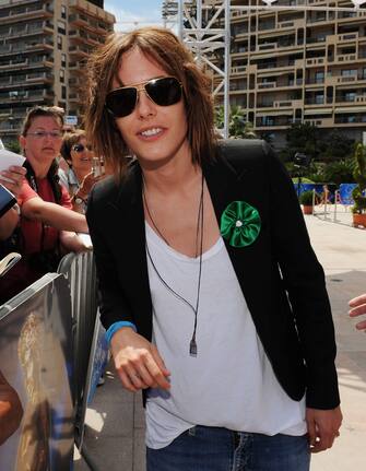 MONTE-CARLO, MONACO - JUNE 10:  Actress Kate Moennig signs autographs after the photocall for the American T.V series "The L World" during the 2009 Monte Carlo Television Festival held at Grimaldi Forum  on June 10, 2009 in Monte-Carlo, Monaco.  (Photo by Pascal Le Segretain/Getty Images)
